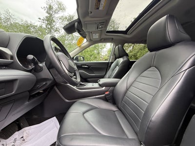2023 Toyota Highlander Hybrid XLE