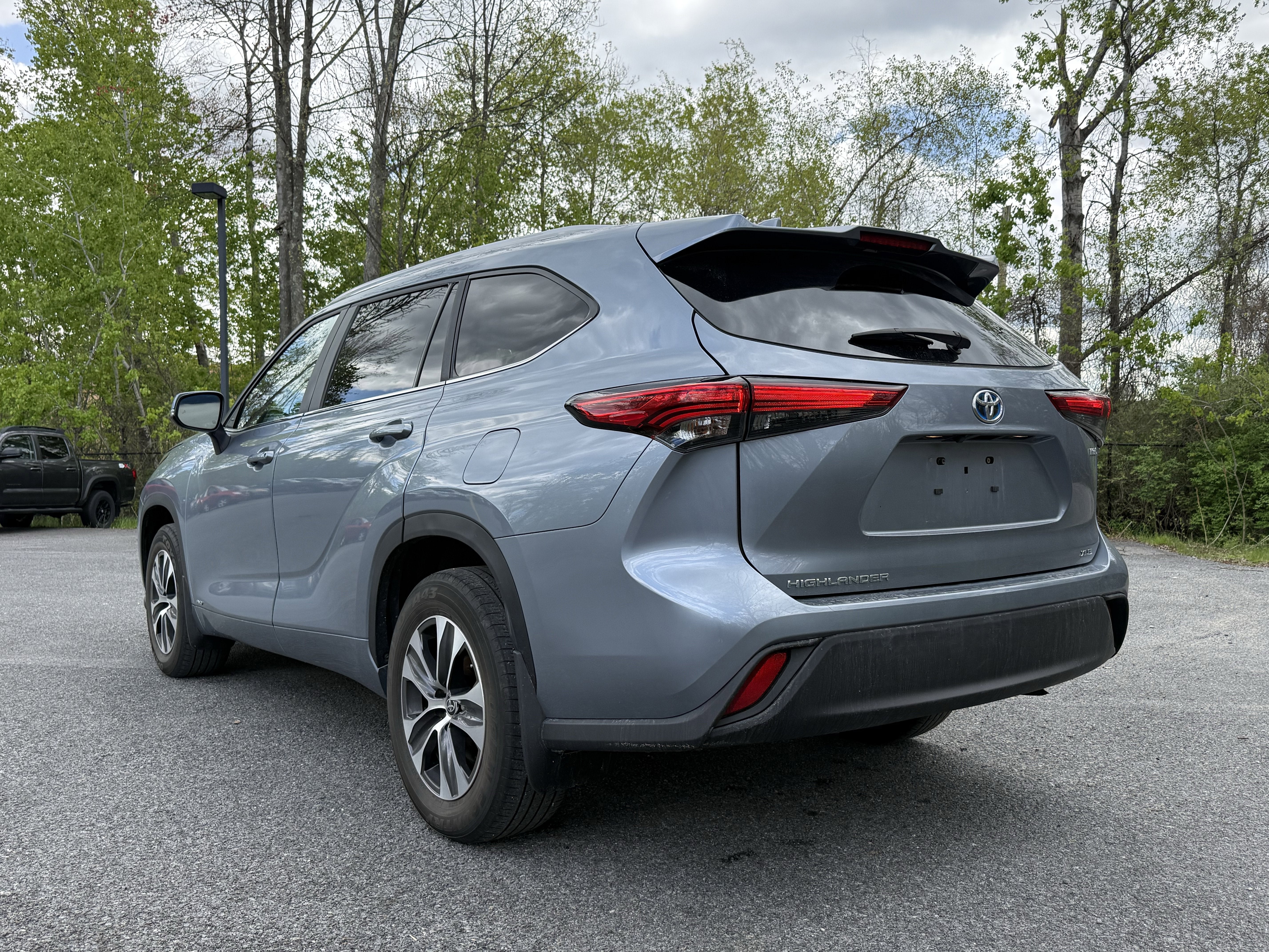 2023 Toyota Highlander Hybrid XLE