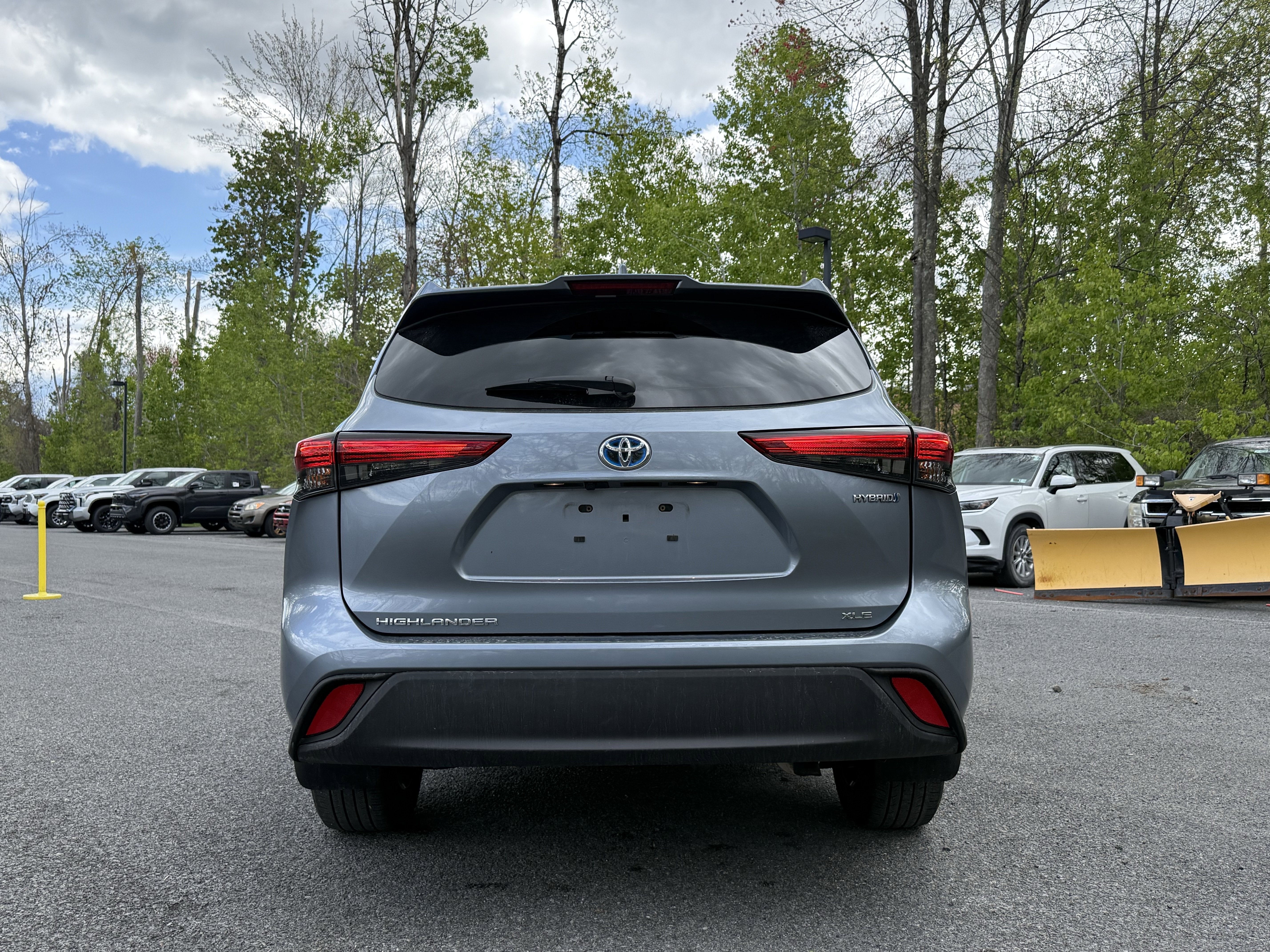 2023 Toyota Highlander Hybrid XLE
