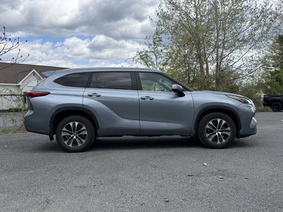 2023 Toyota Highlander Hybrid XLE