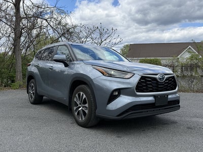 2023 Toyota Highlander Hybrid XLE