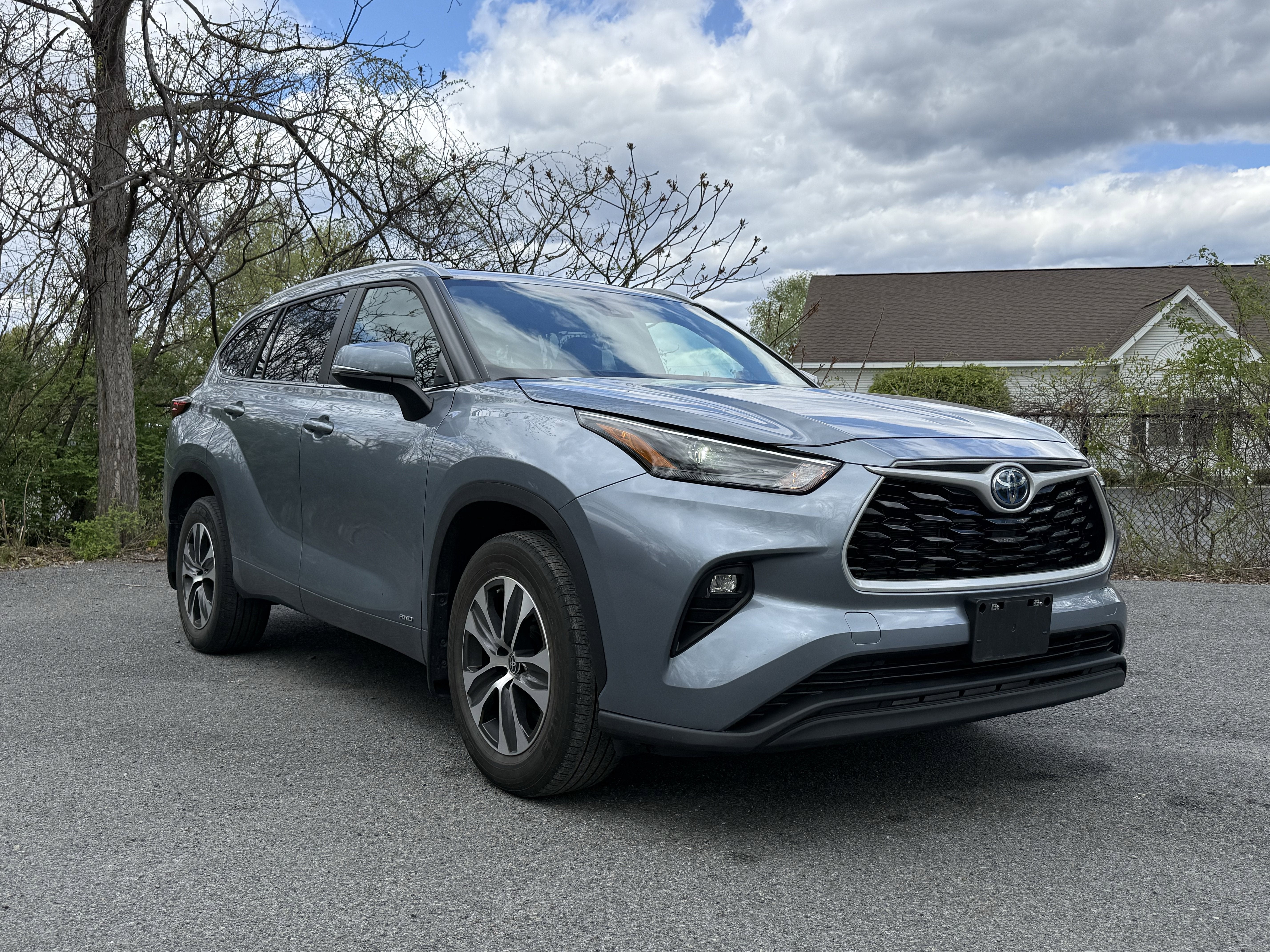2023 Toyota Highlander Hybrid XLE