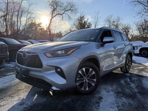 2024 Toyota Highlander Hybrid XLE