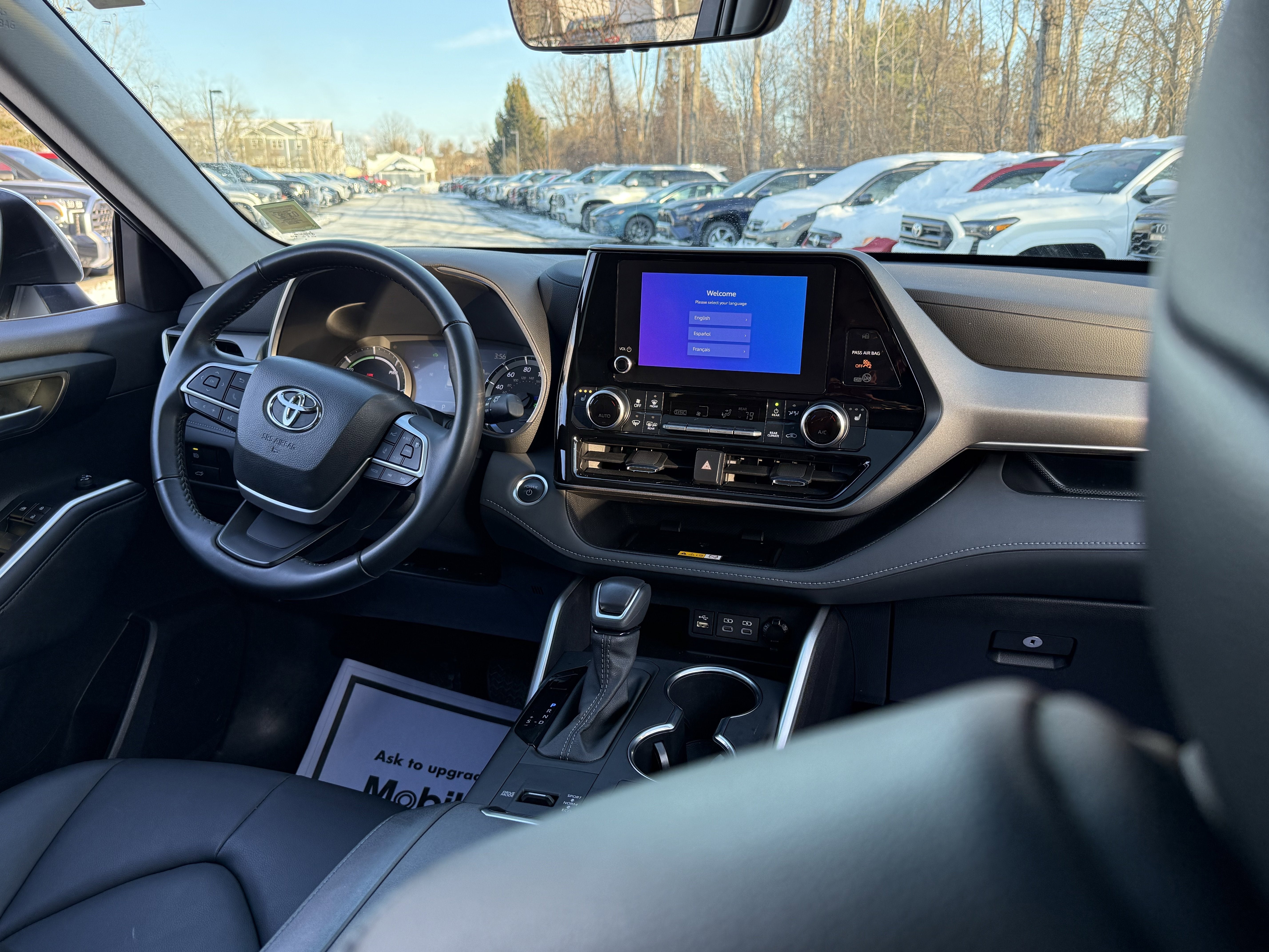 2024 Toyota Highlander Hybrid XLE