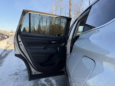 2024 Toyota Highlander Hybrid XLE