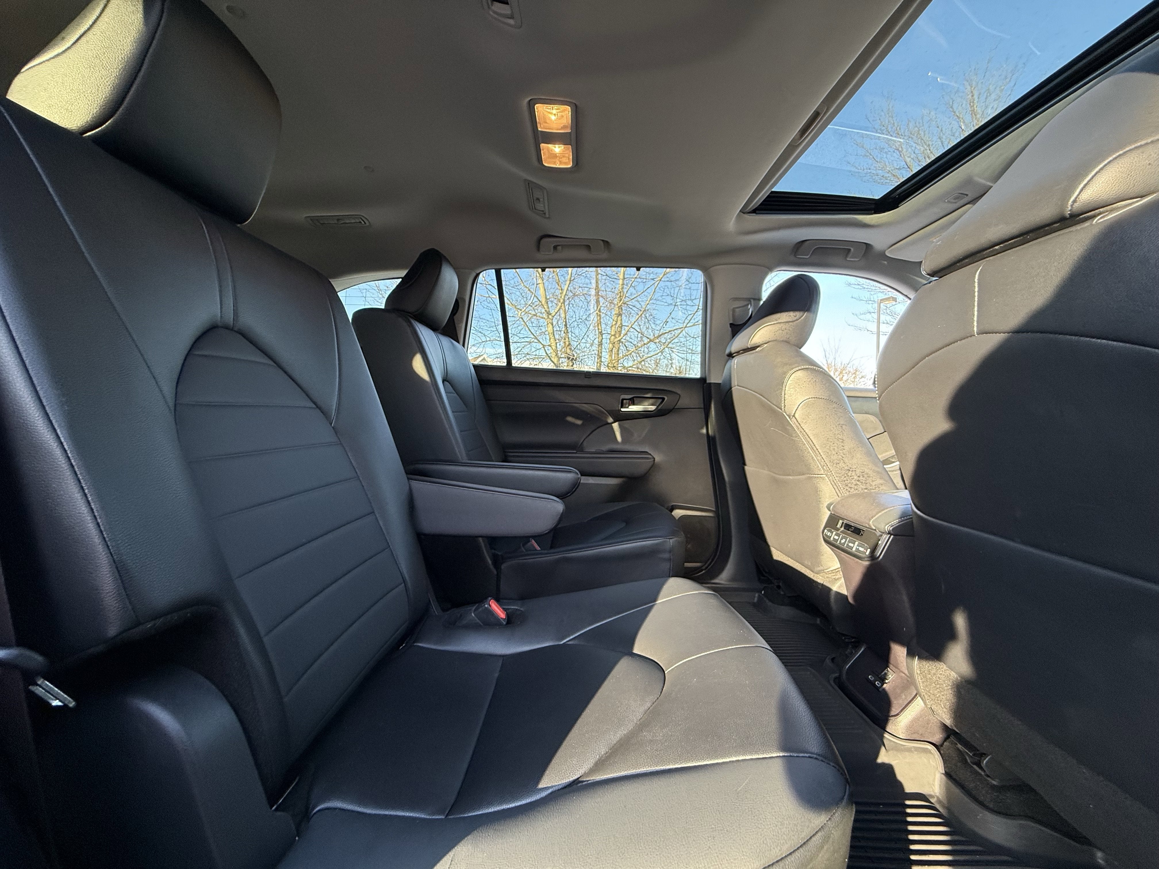 2024 Toyota Highlander Hybrid XLE