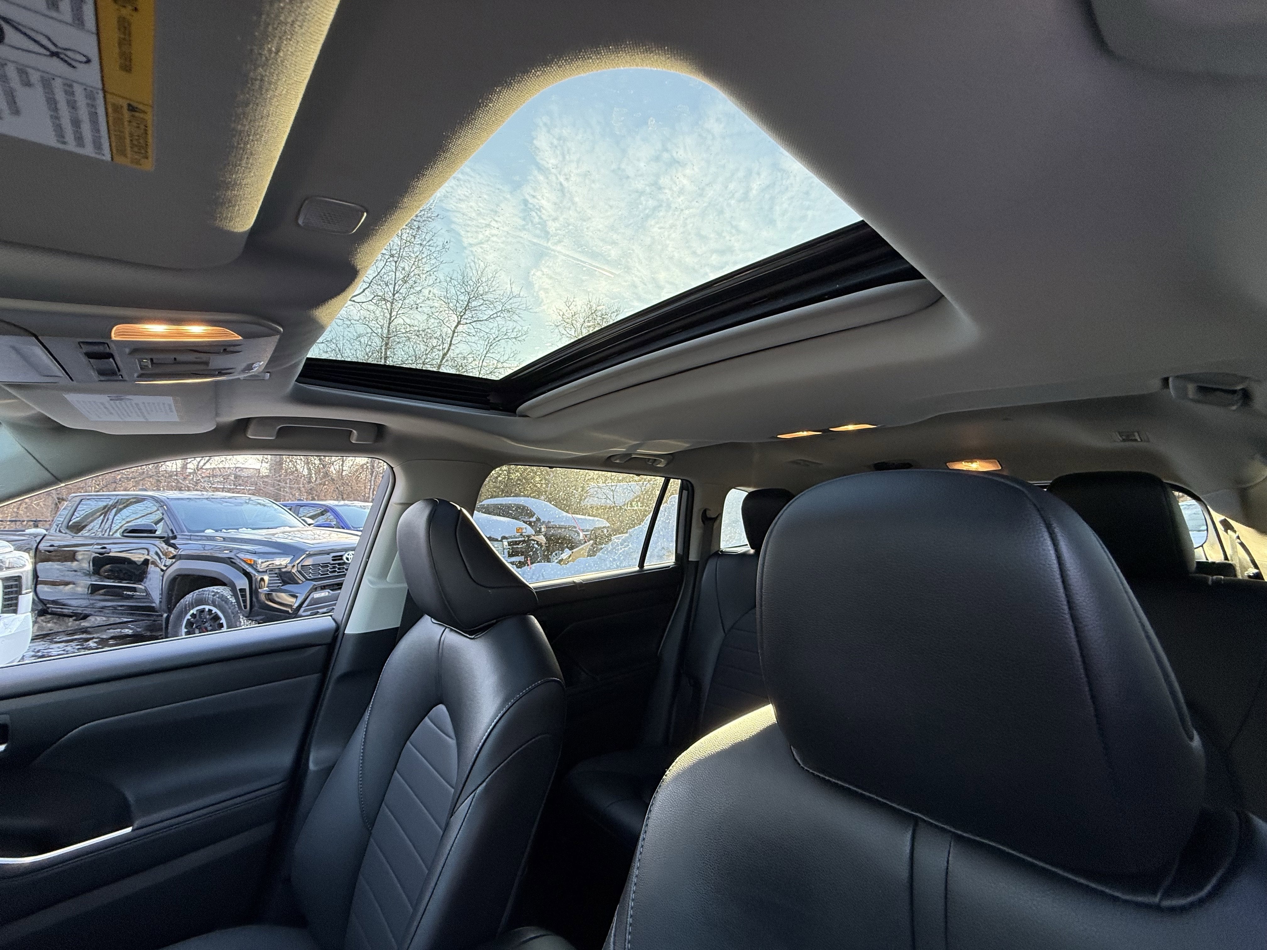 2024 Toyota Highlander Hybrid XLE