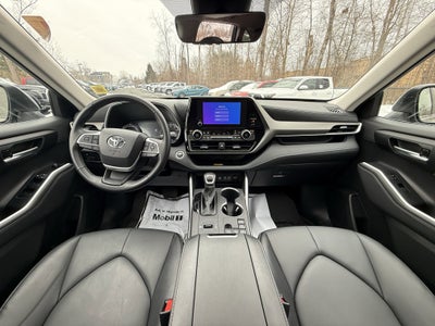 2025 Toyota Highlander Hybrid XLE
