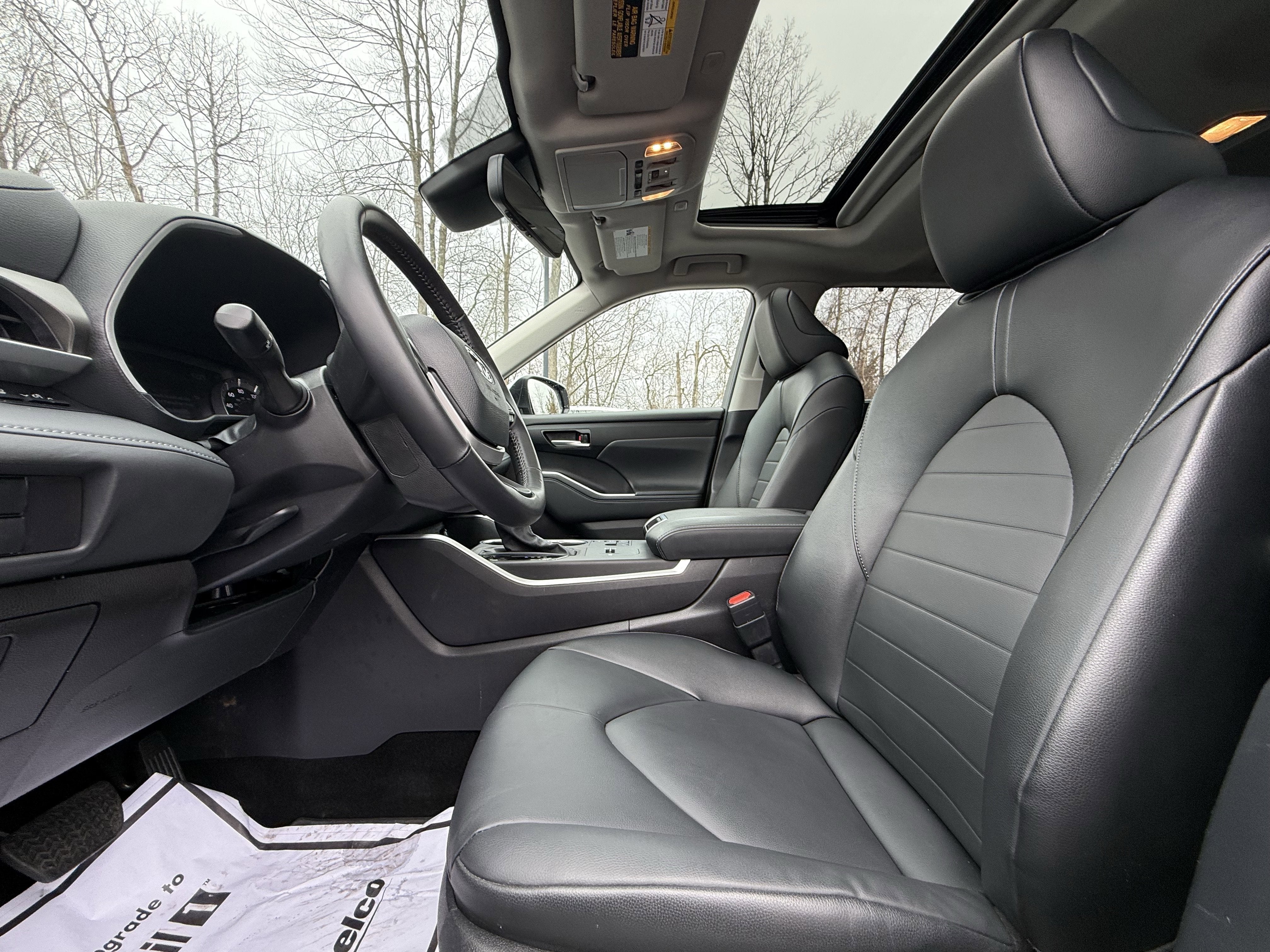 2025 Toyota Highlander Hybrid XLE