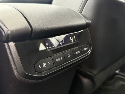 2025 Toyota Highlander Hybrid XLE