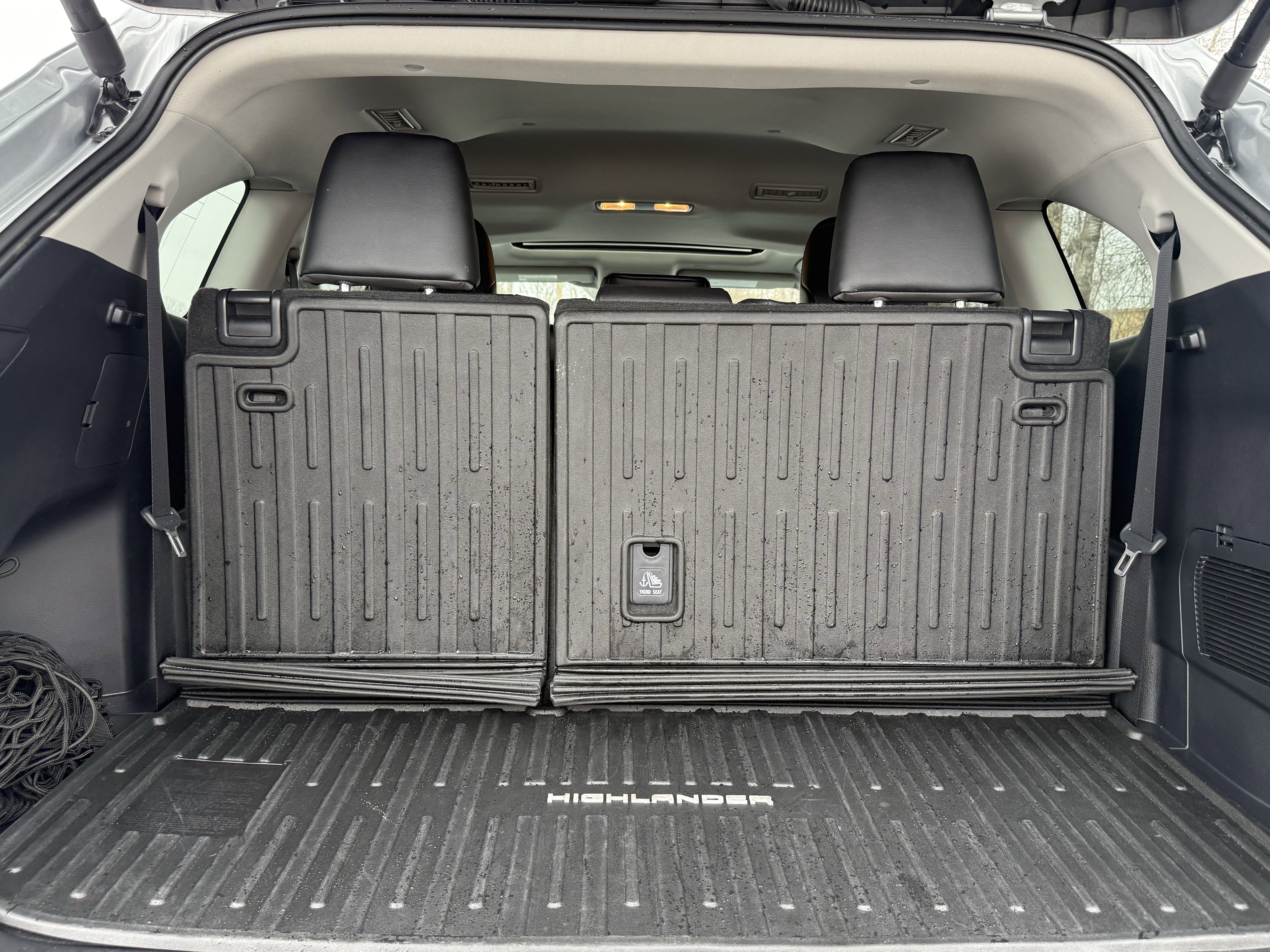 2025 Toyota Highlander Hybrid XLE