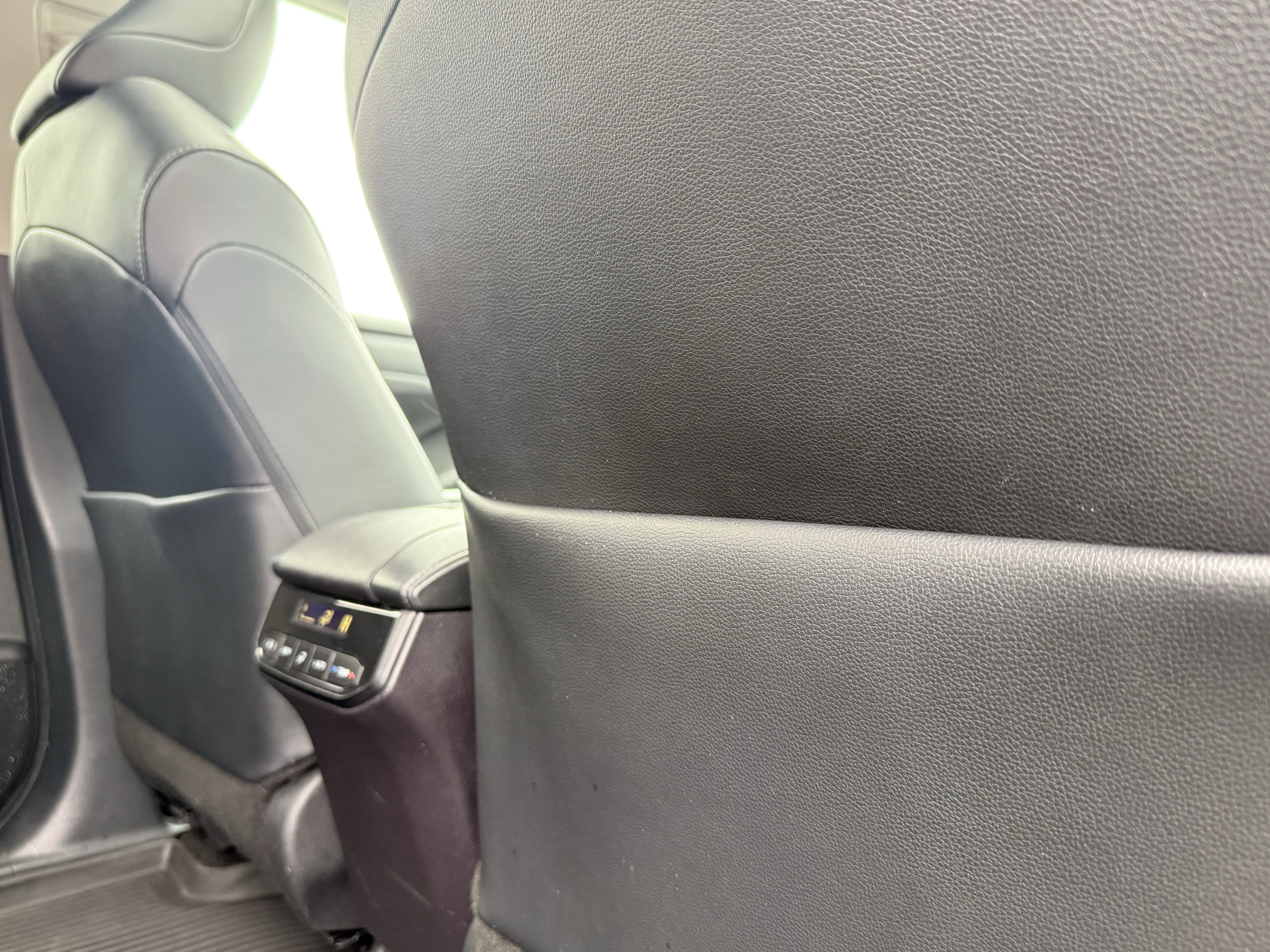 2025 Toyota Highlander Hybrid XLE