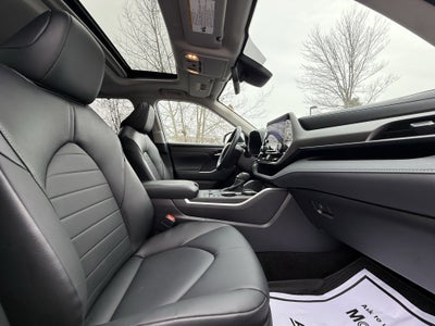 2025 Toyota Highlander Hybrid XLE