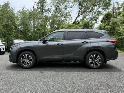 2023 Toyota Highlander Hybrid XLE