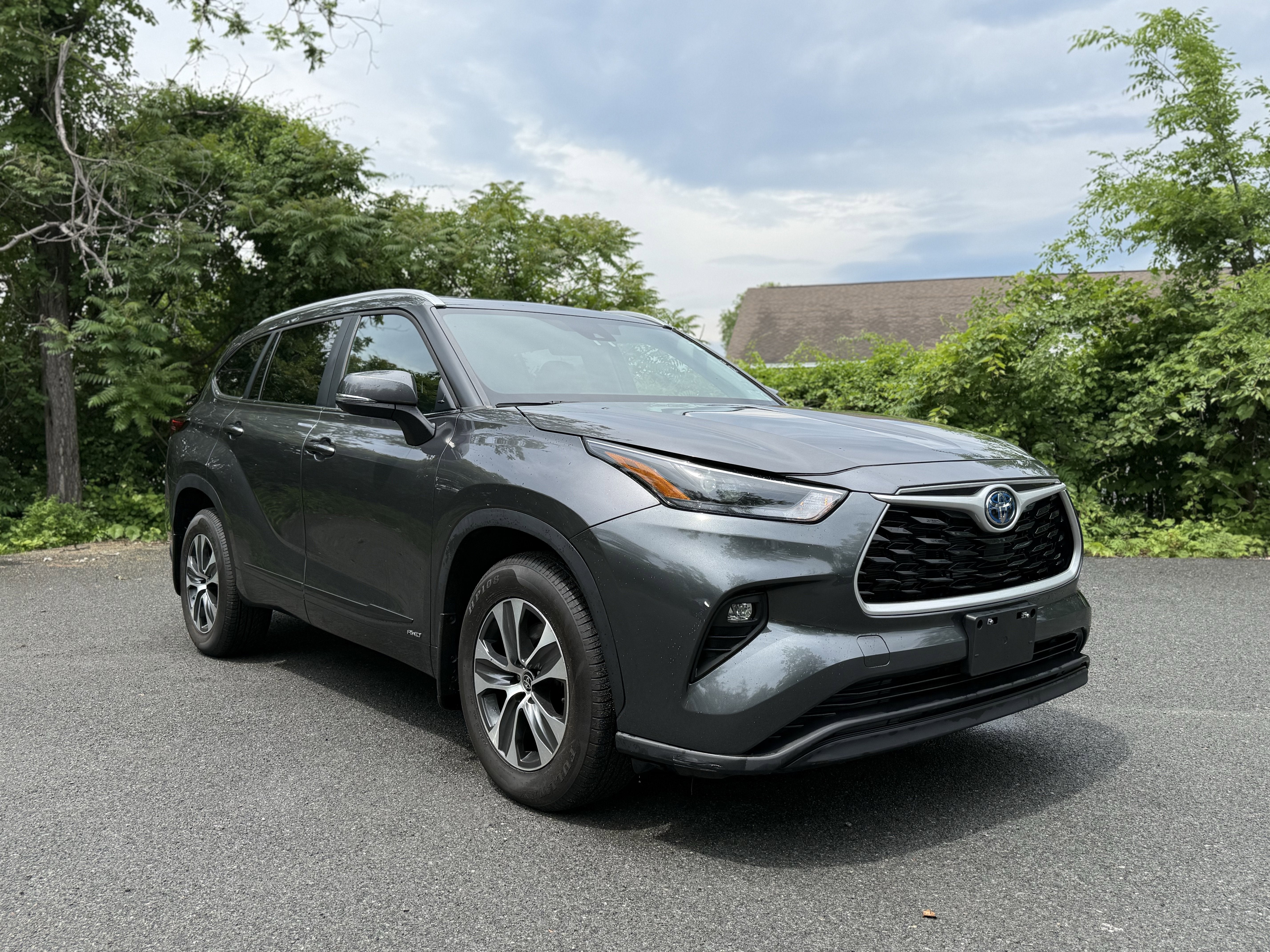 2023 Toyota Highlander Hybrid XLE