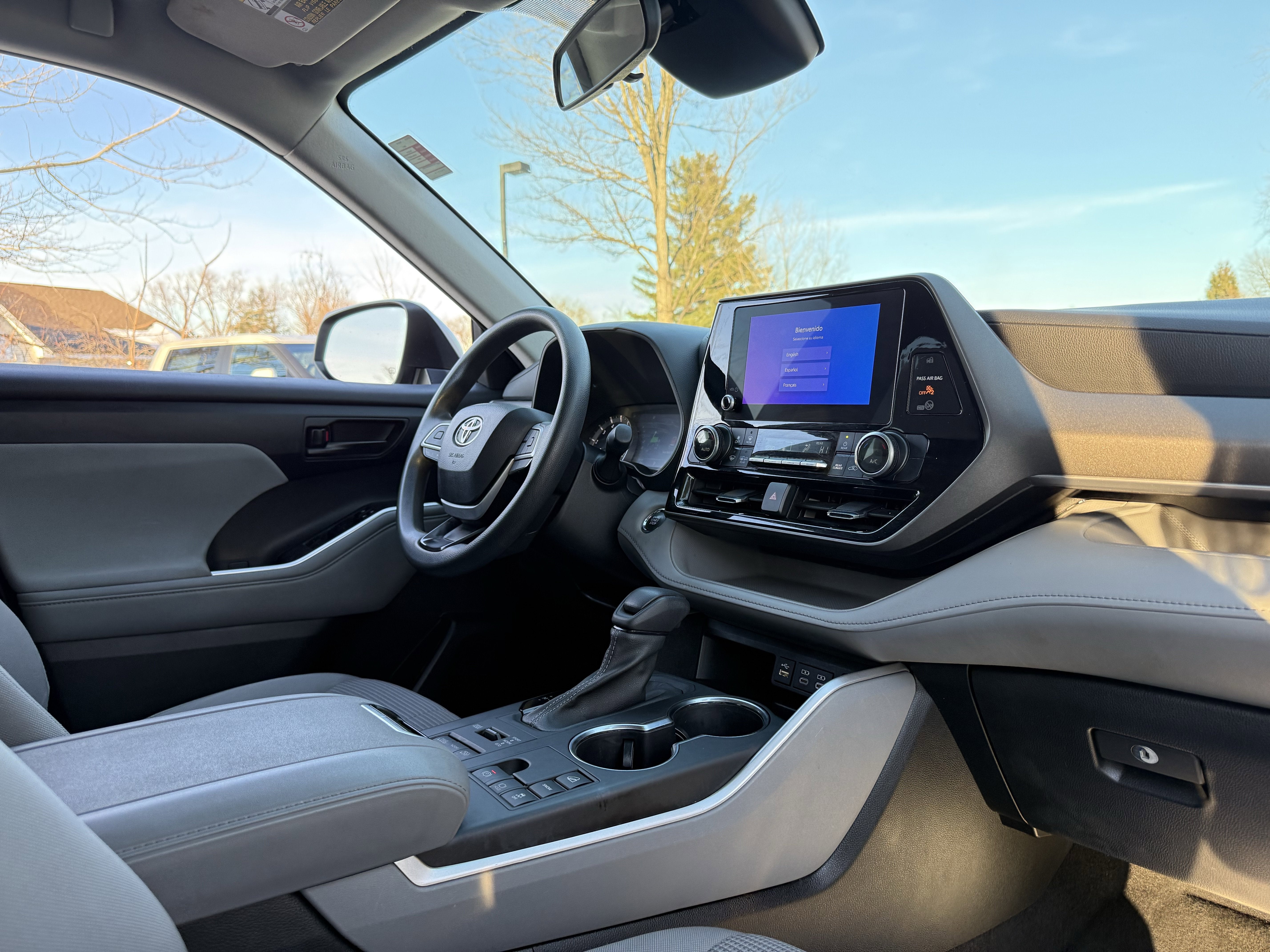 2023 Toyota Highlander L