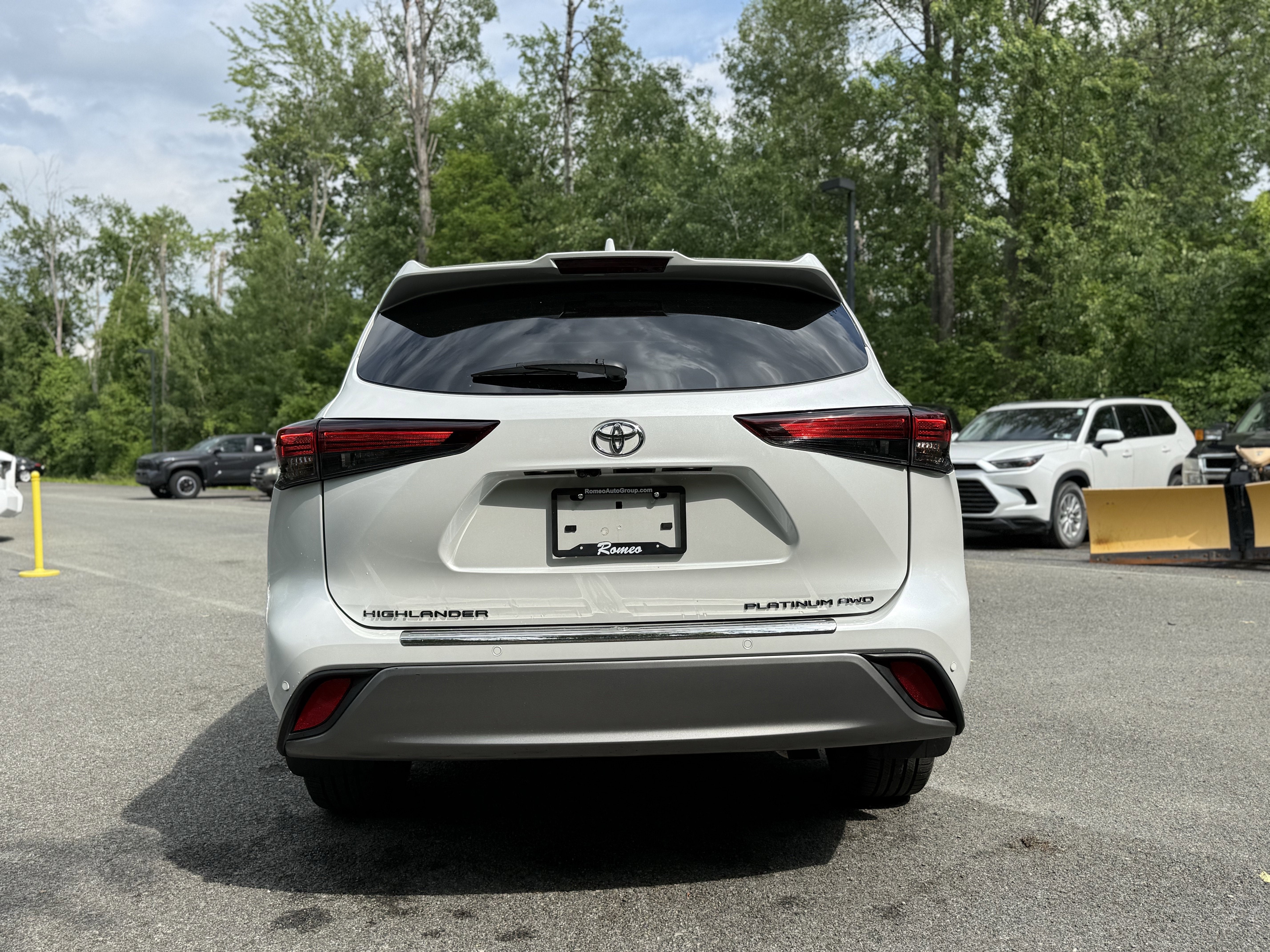 2024 Toyota Highlander Platinum