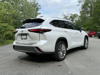 2024 Toyota Highlander Platinum