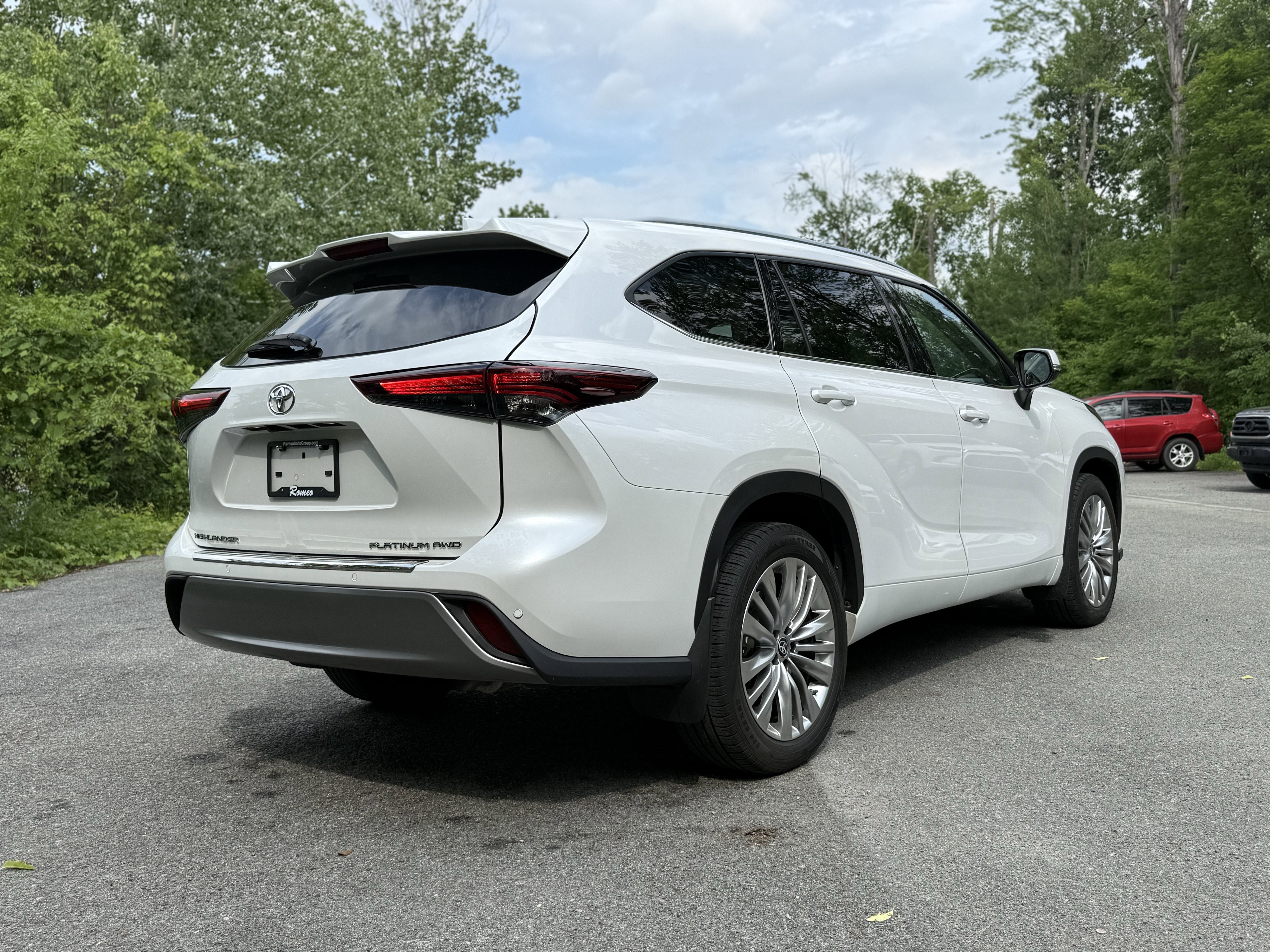 2024 Toyota Highlander Platinum