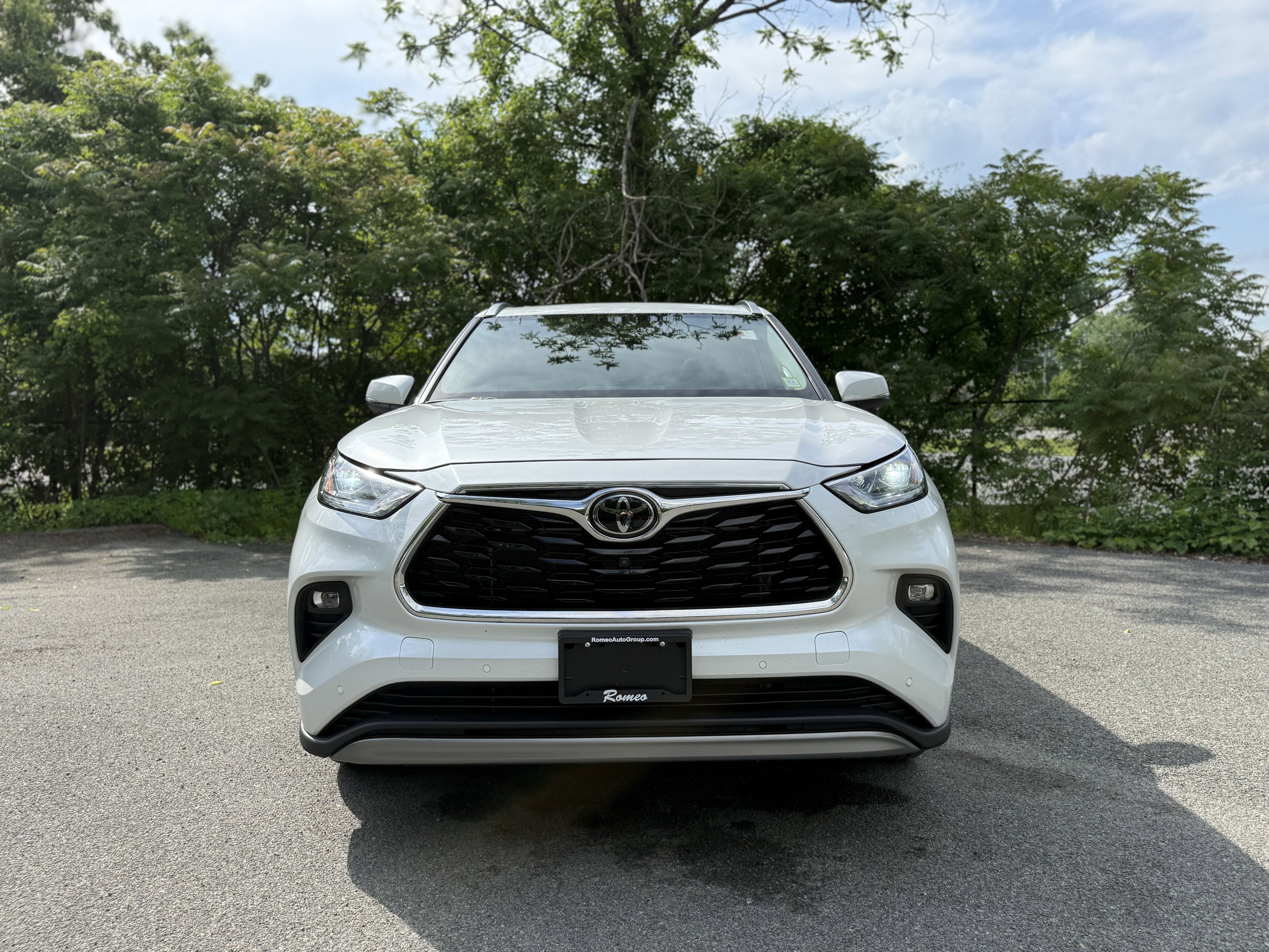 2024 Toyota Highlander Platinum