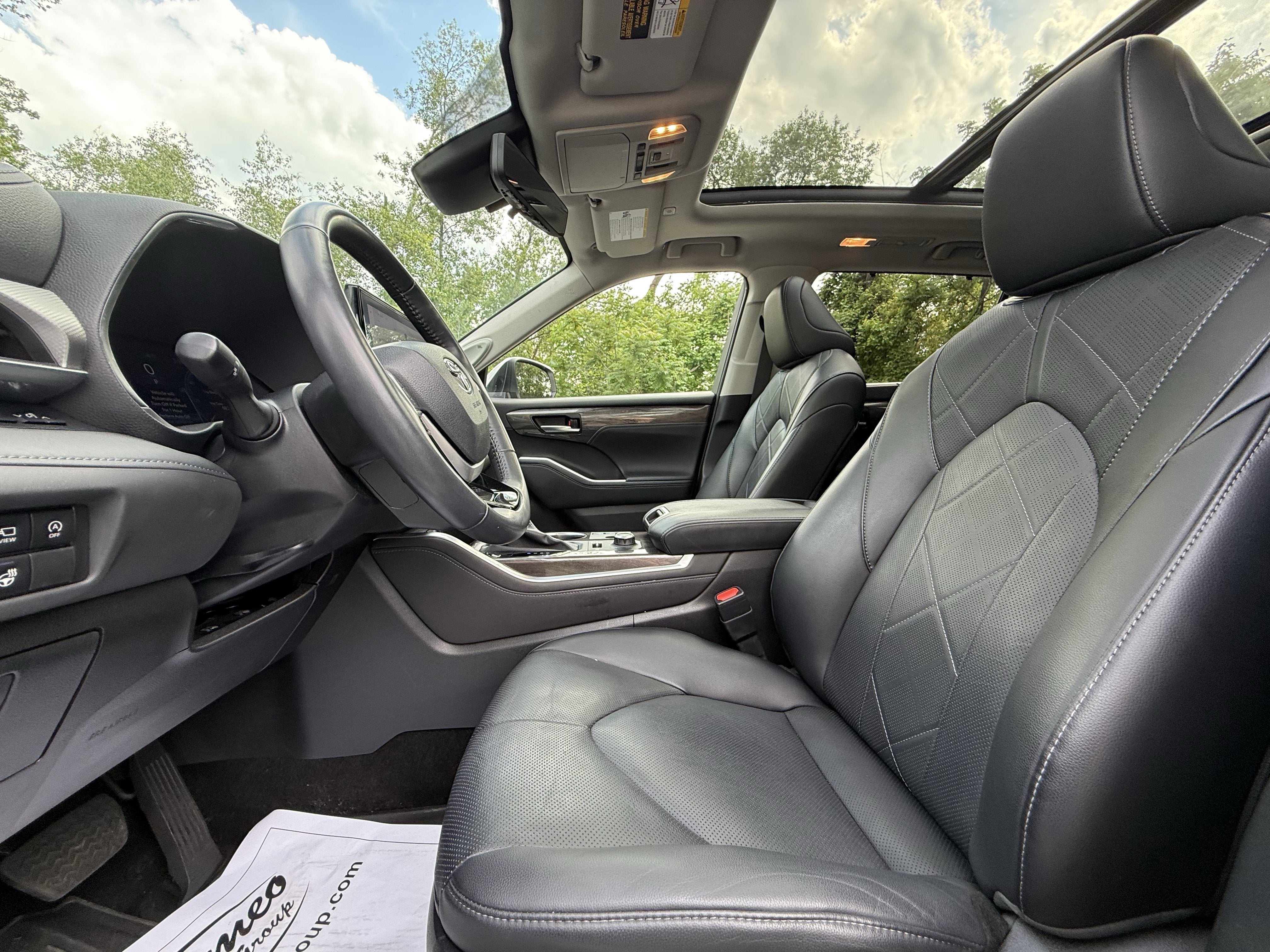 2024 Toyota Highlander Platinum