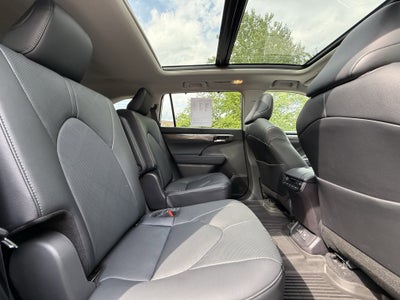 2024 Toyota Highlander Platinum