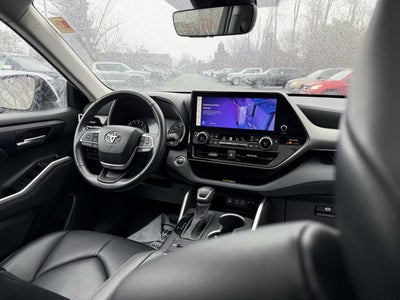 2023 Toyota Highlander XLE