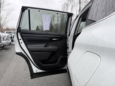 2023 Toyota Highlander XLE