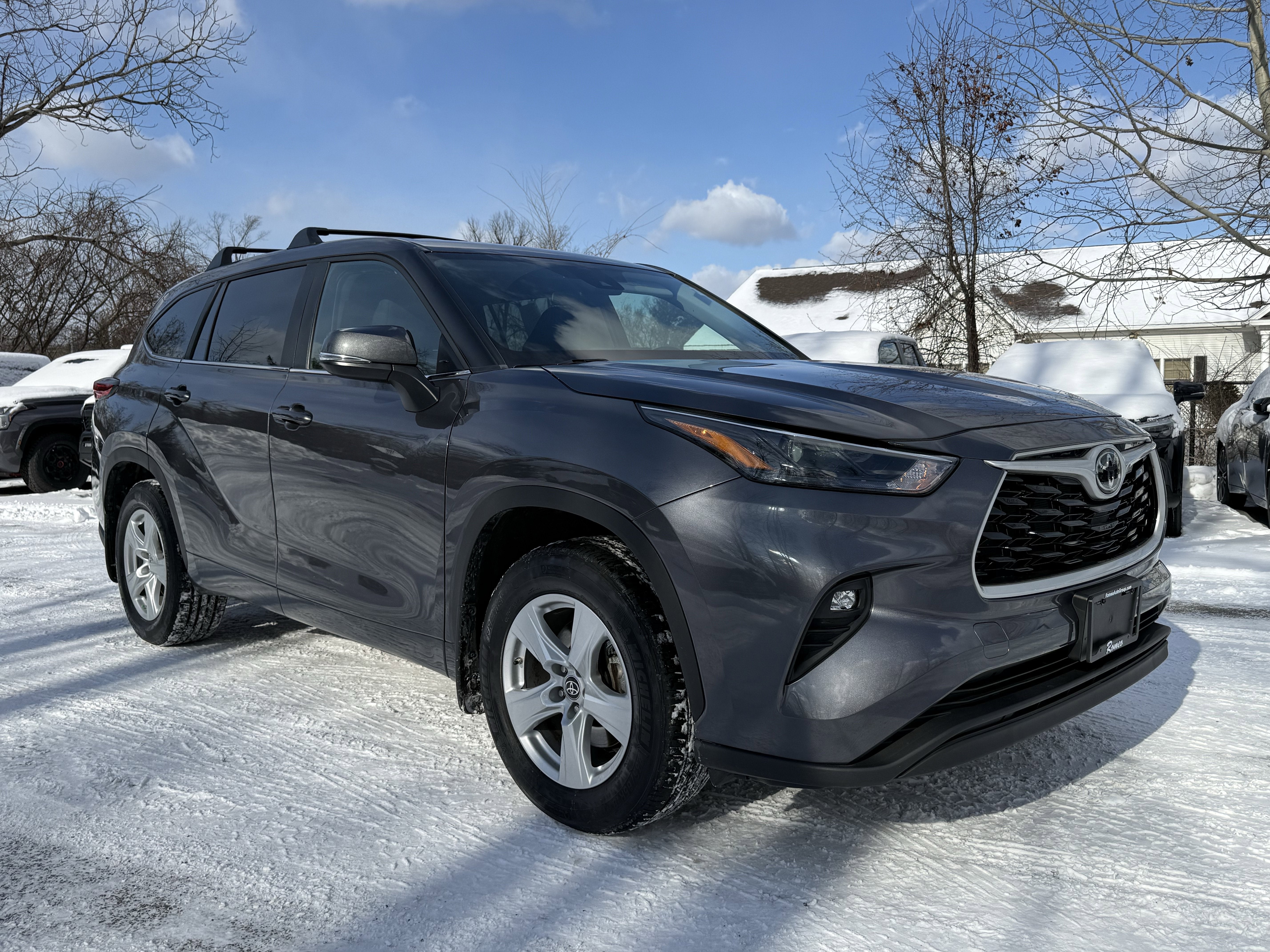 2023 Toyota Highlander LE