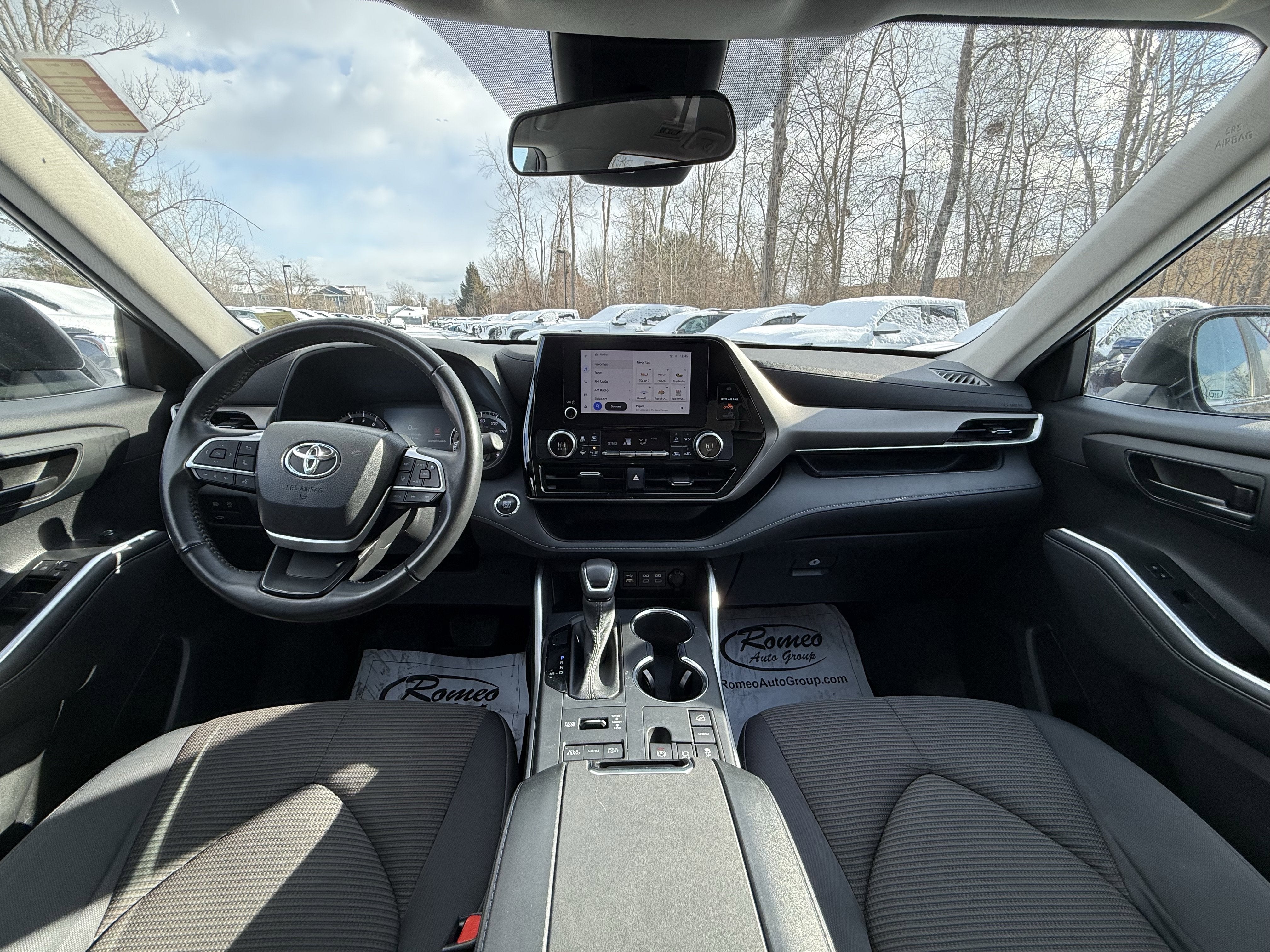 2023 Toyota Highlander LE