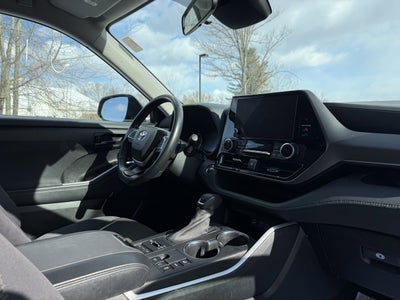 2023 Toyota Highlander LE