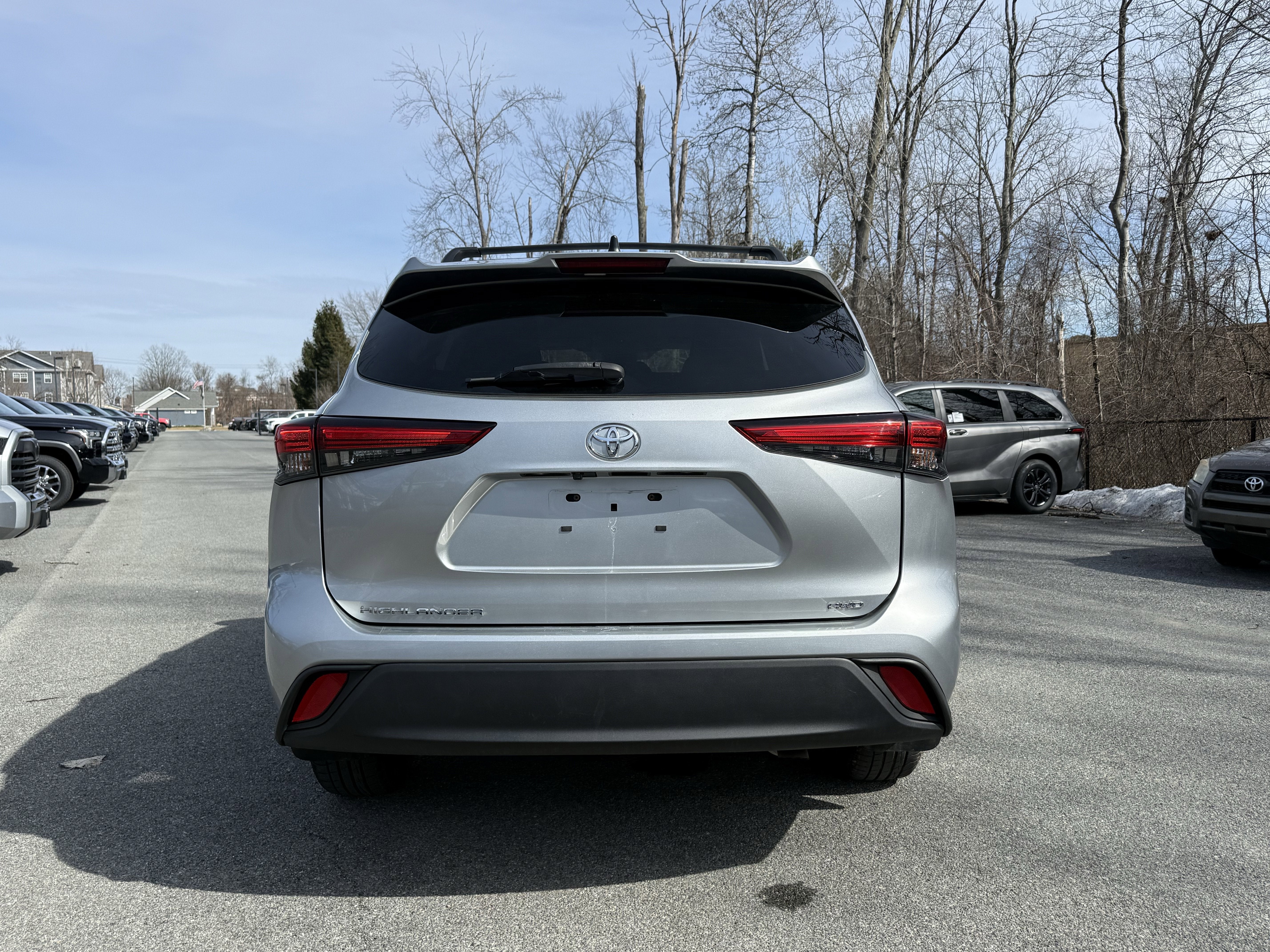 2023 Toyota Highlander L