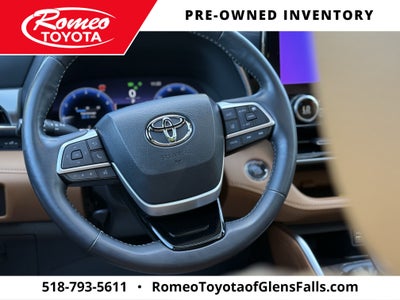 2023 Toyota Highlander Platinum