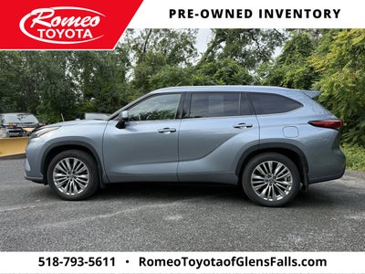 2023 Toyota Highlander Platinum