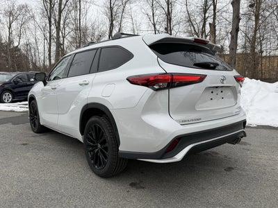 2023 Toyota Highlander XSE