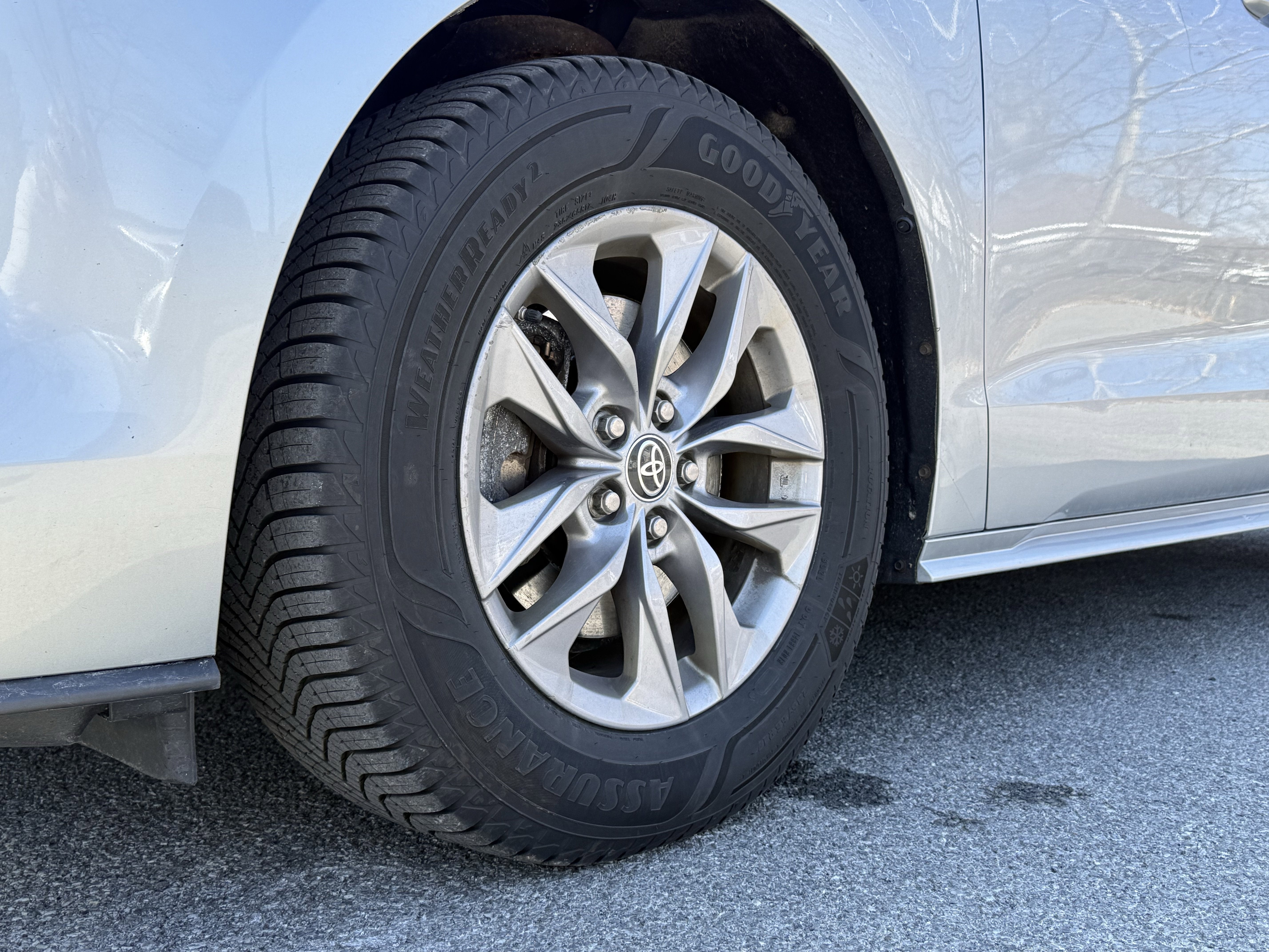 2022 Toyota Sienna LE 8 Passenger