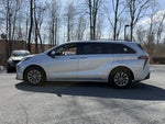 2022 Toyota Sienna LE 8 Passenger