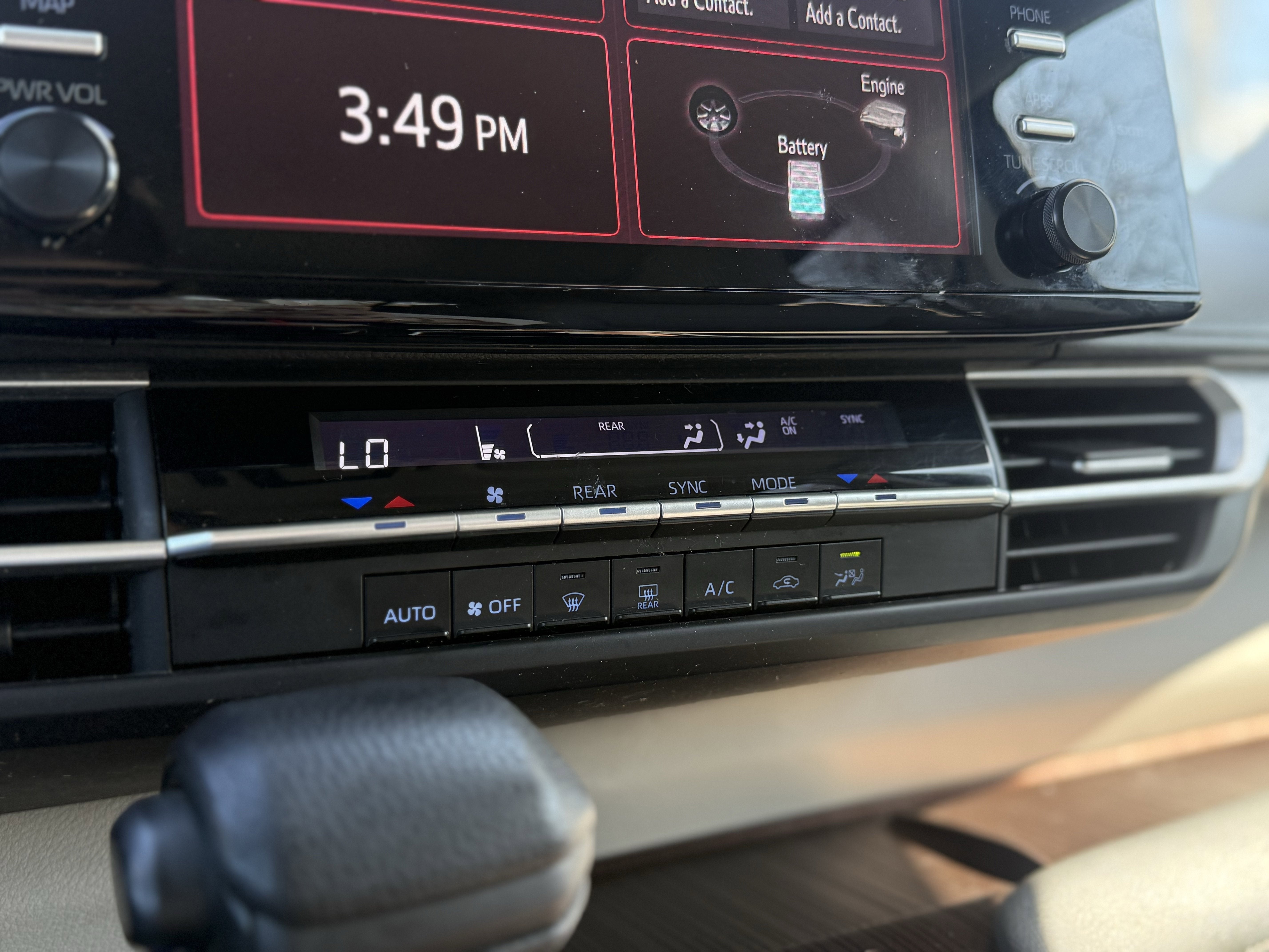 2022 Toyota Sienna LE 8 Passenger