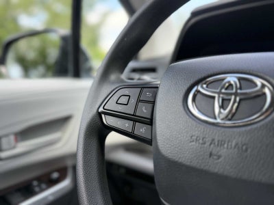 2022 Toyota Sienna LE