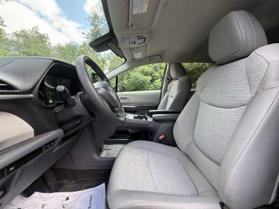 2022 Toyota Sienna LE