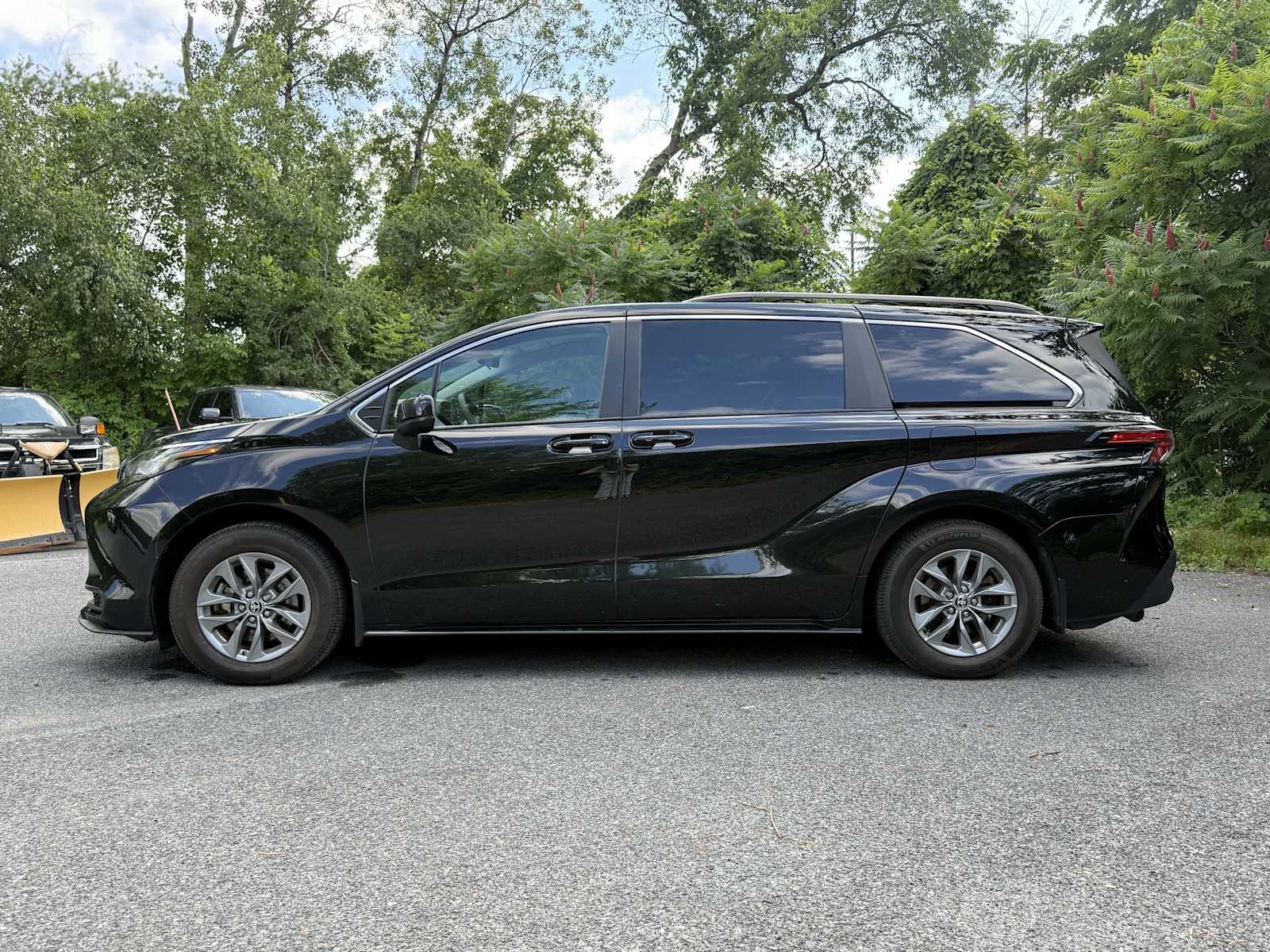2022 Toyota Sienna LE