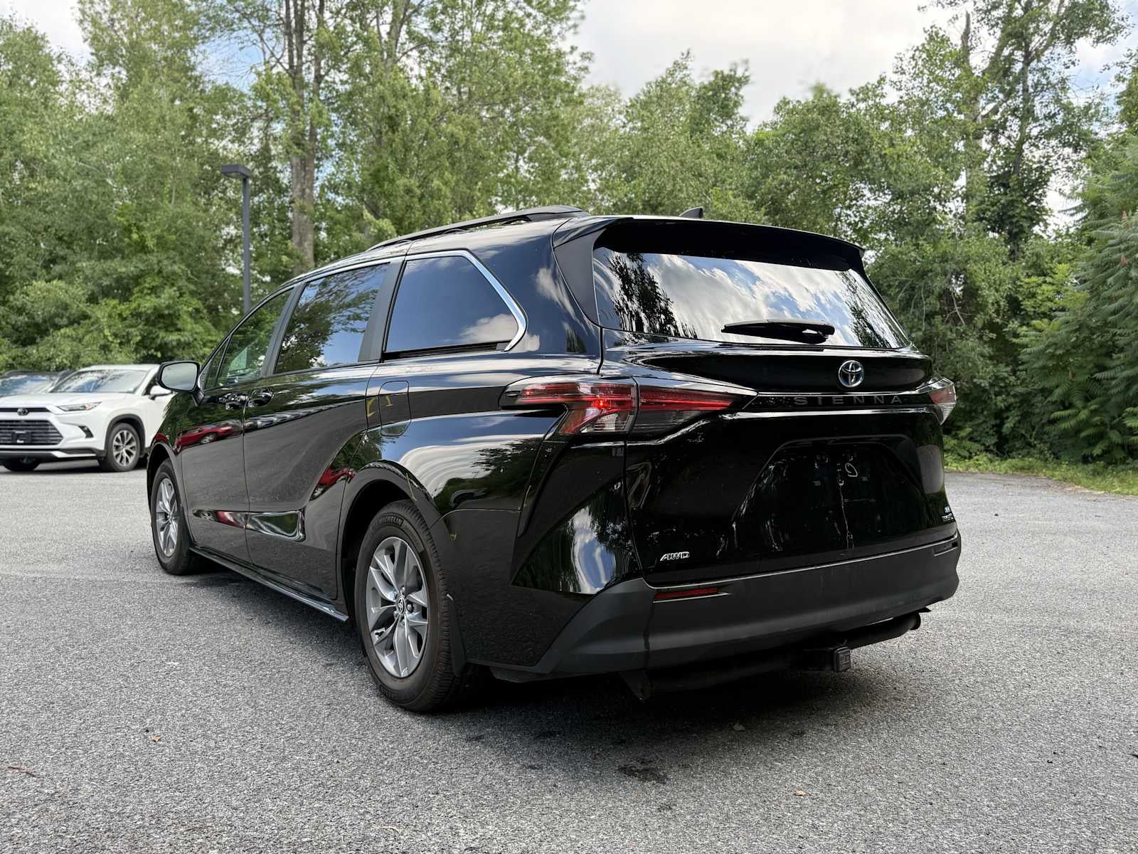 2022 Toyota Sienna LE