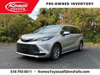 2024 Toyota Sienna LE 8 Passenger