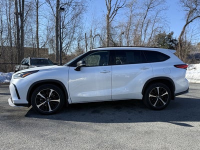2022 Toyota Highlander XSE