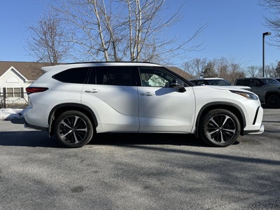 2022 Toyota Highlander XSE