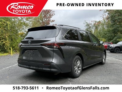 2025 Toyota Sienna XLE 8 Passenger