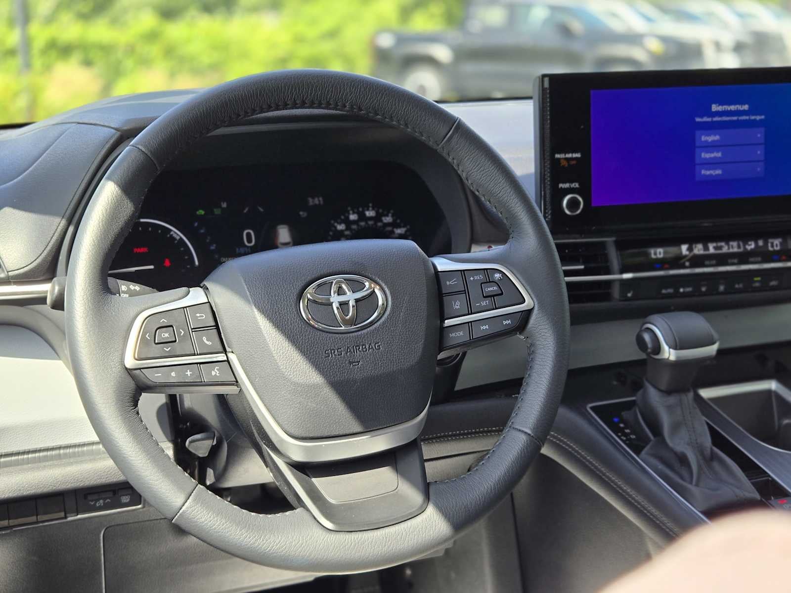 2025 Toyota Sienna XLE 8 Passenger
