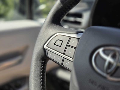 2025 Toyota Sienna XLE 8 Passenger