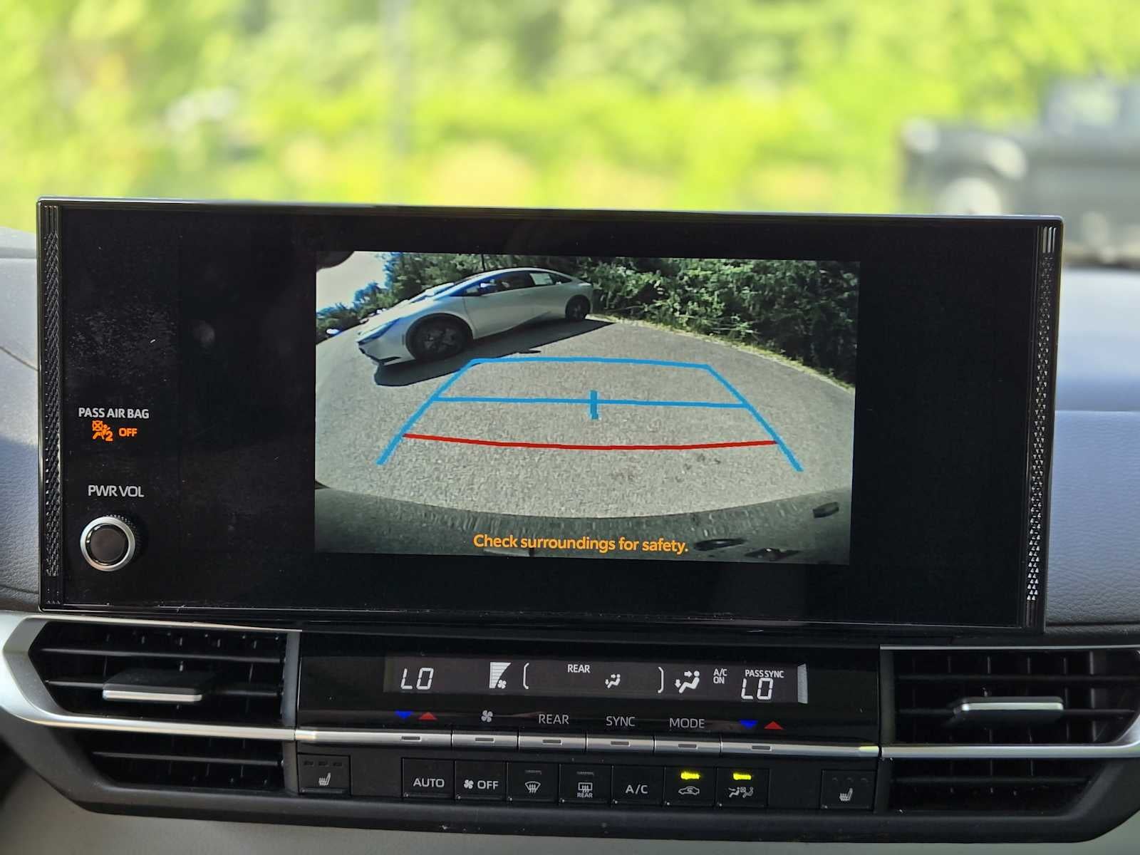 2025 Toyota Sienna XLE 8 Passenger