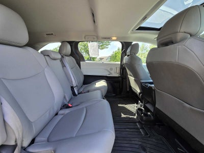 2025 Toyota Sienna XLE 8 Passenger